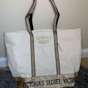 NWT Victoria’s Secret Beach Tote